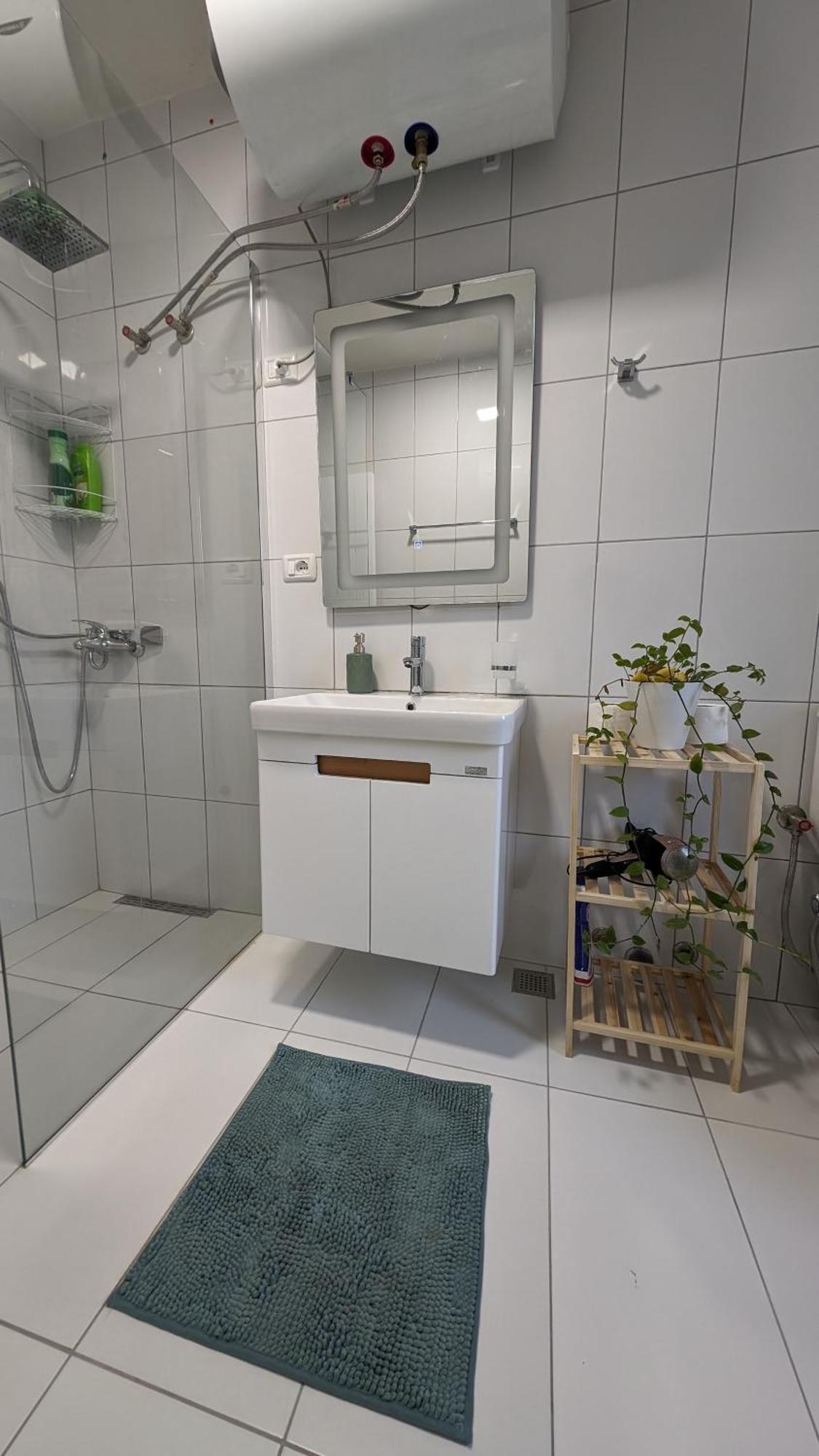 Modern Cozy Apartment 10 Min Walk To Skanderbeg Square Tirana Exteriör bild